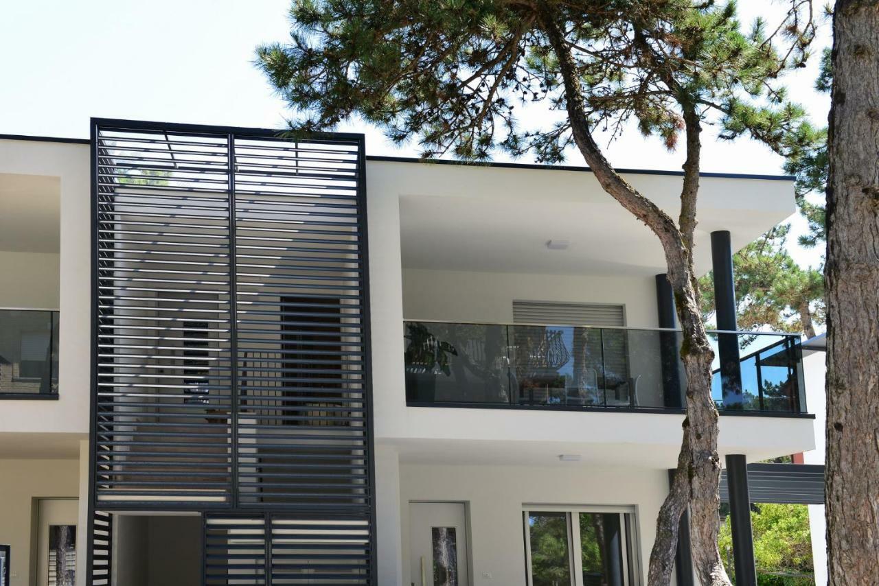 Residence Due Perle Lignano Sabbiadoro Exterior foto